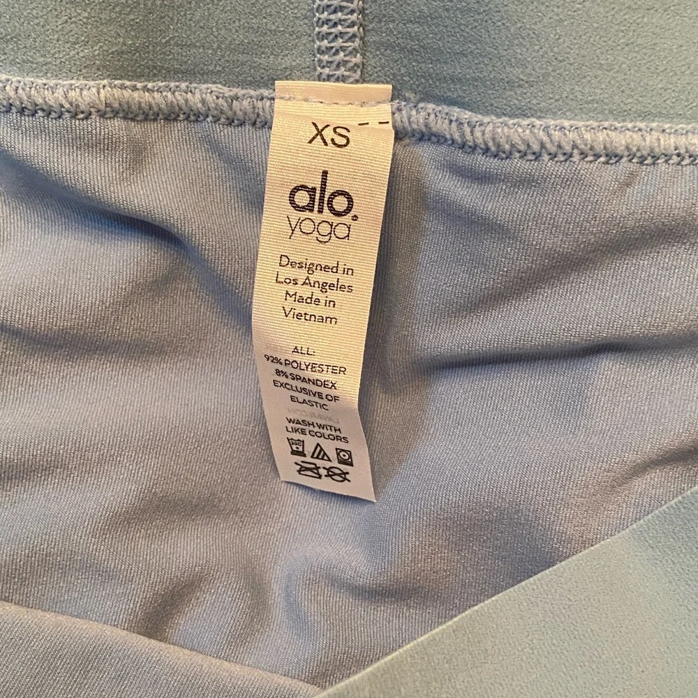 ALO Yoga excellent size